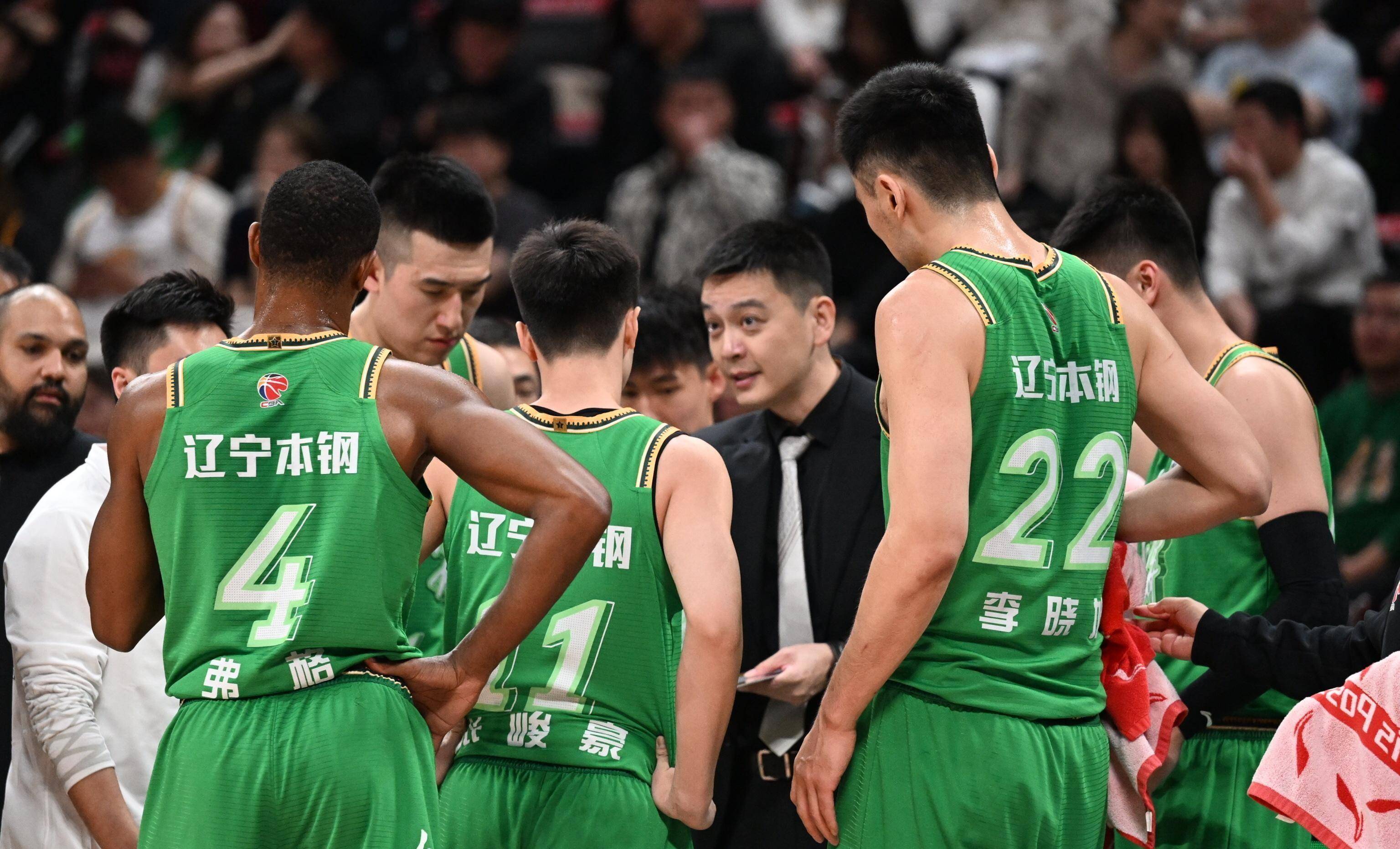 包含赛后CBA季后赛焦点战，达拉斯独行侠强势反弹，信心回归，球探报告显示潜力的词条