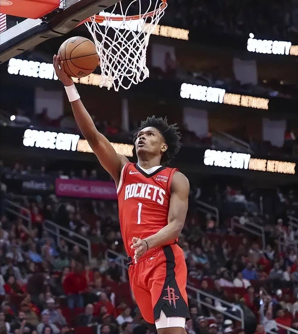 英雄联盟-包含CBA常规赛清晨走向成谜；萨克拉门托国王战术微调；震撼外界；阵容厚度经受考验的词条